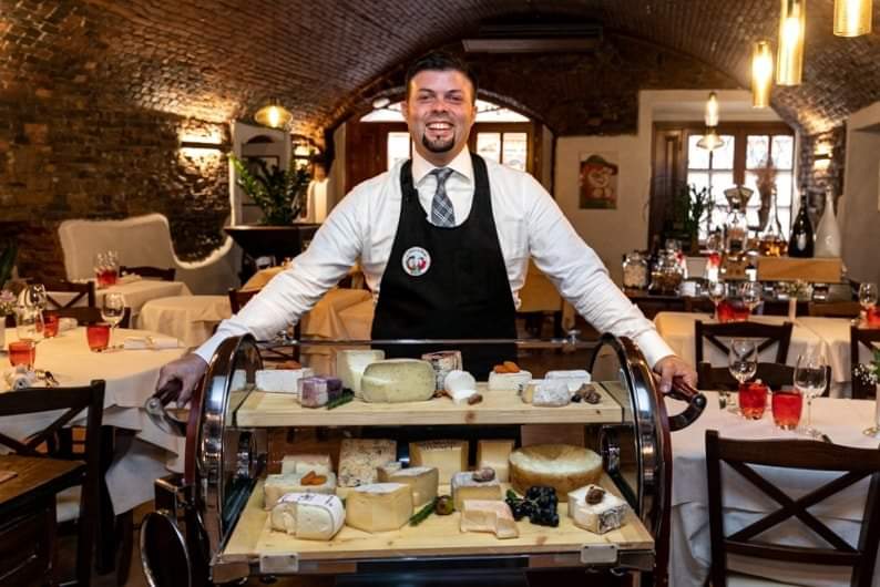 La sala è un ponte tra la cucina e il cliente